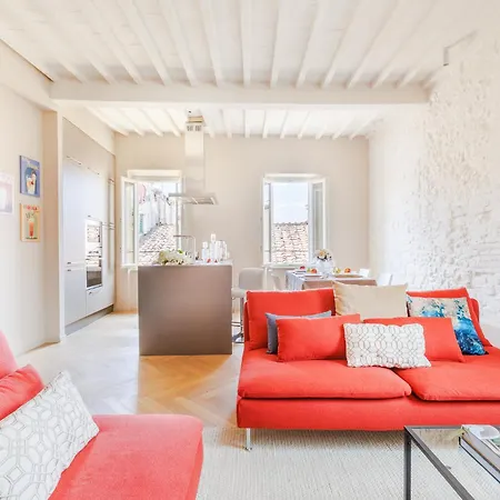 Apartment The White Penthouse Lucca