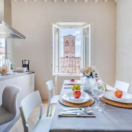 The White Penthouse Apartment
