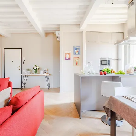 Apartment The White Penthouse Lucca