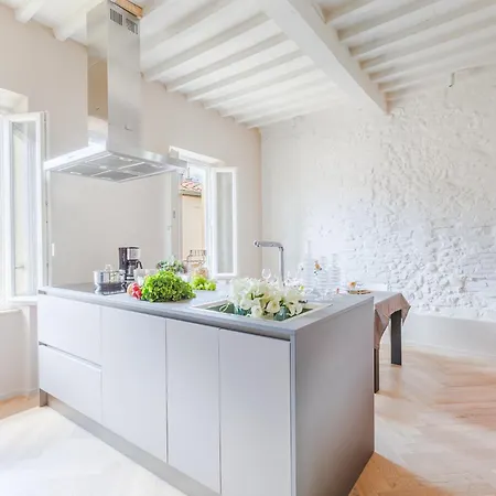 The White Penthouse Lucca