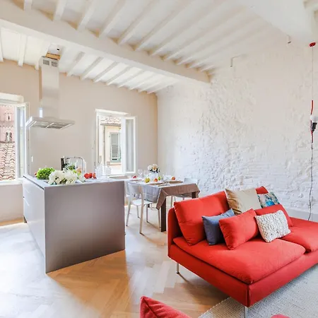 Apartment The White Penthouse Lucca