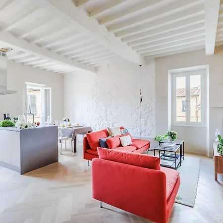 The White Penthouse Apartment *