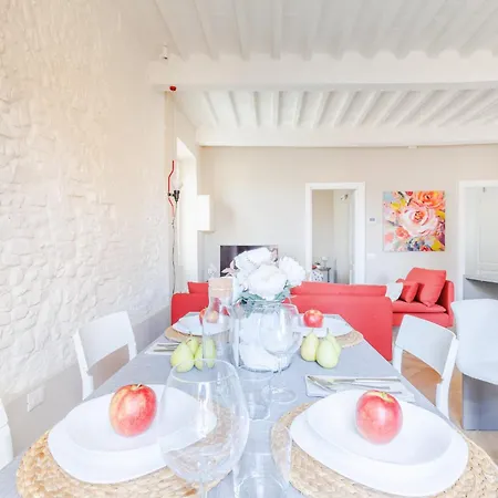 The White Penthouse *