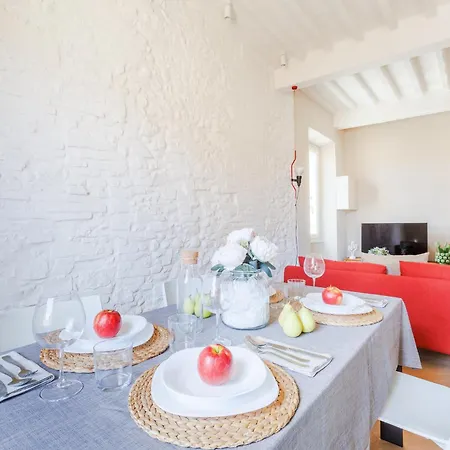 The White Penthouse Apartment *