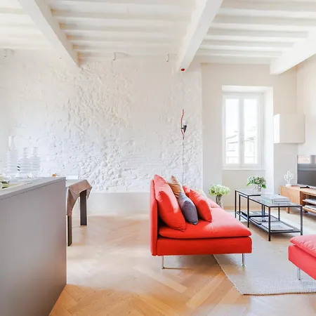 The White Penthouse Apartment Lucca