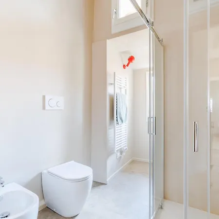 Apartment The White Penthouse *