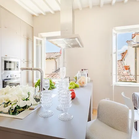 Apartment The White Penthouse Lucca