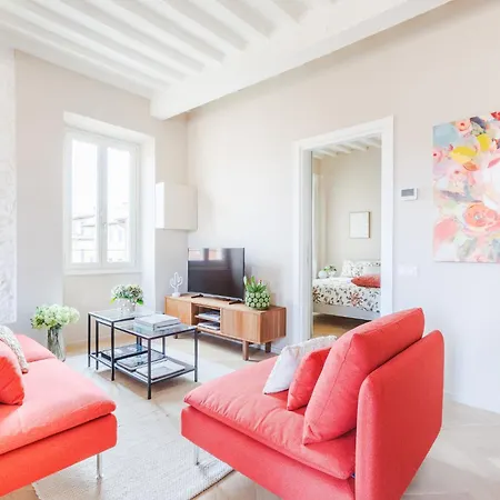 The White Penthouse Apartment Lucca